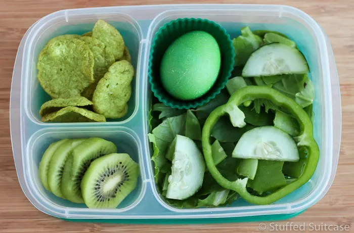 Pack a green lunch for St Patrick's Day fun! Green food ideas from StuffedSuitcase.com