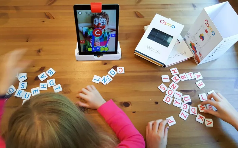 Race against friends to solve and build the word with Osmo Words
