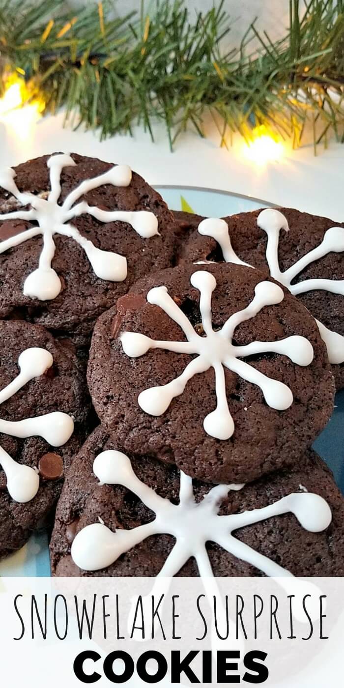 Fun recipe to make with the kids this holiday season, these Snowflake Surprise Cookies are cute & tasty!