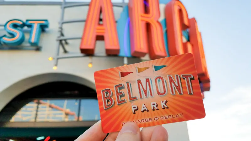 Belmont Park is like an old-fashioned fair directly on the Mission Beach oceanfront | © Stuffed Suitcase