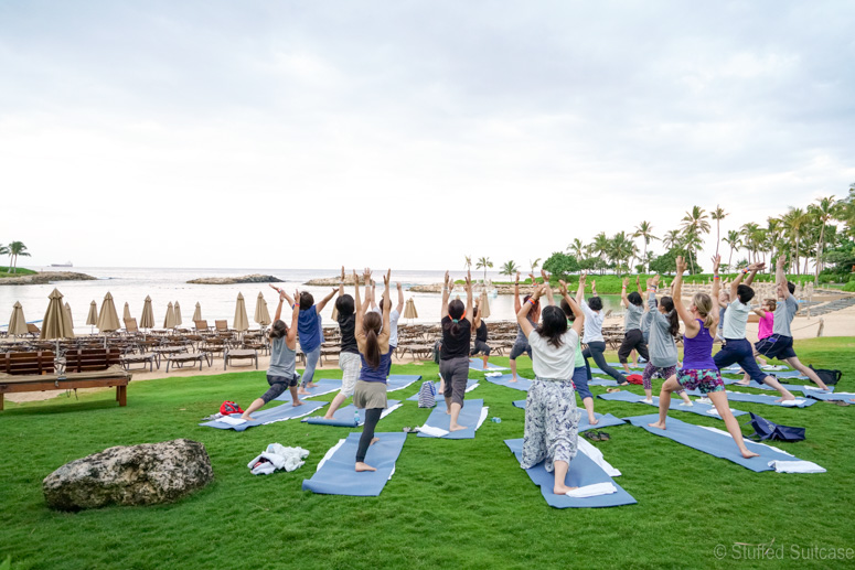 beach yoga at aulani