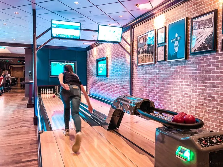 bowling on norwegian bliss cruise