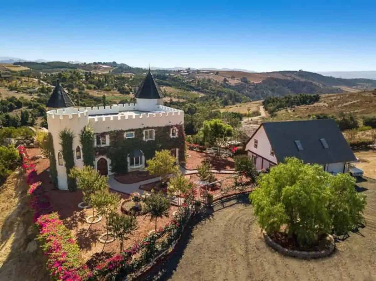 castle to rent in socal