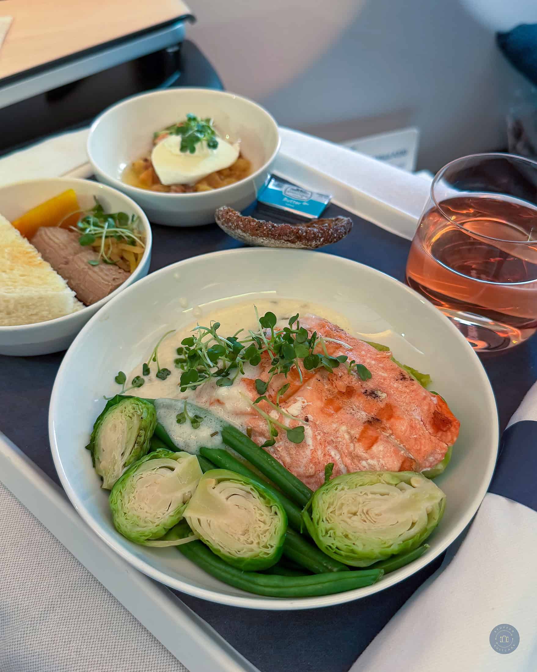 dinner salmon meal on finnair business class
